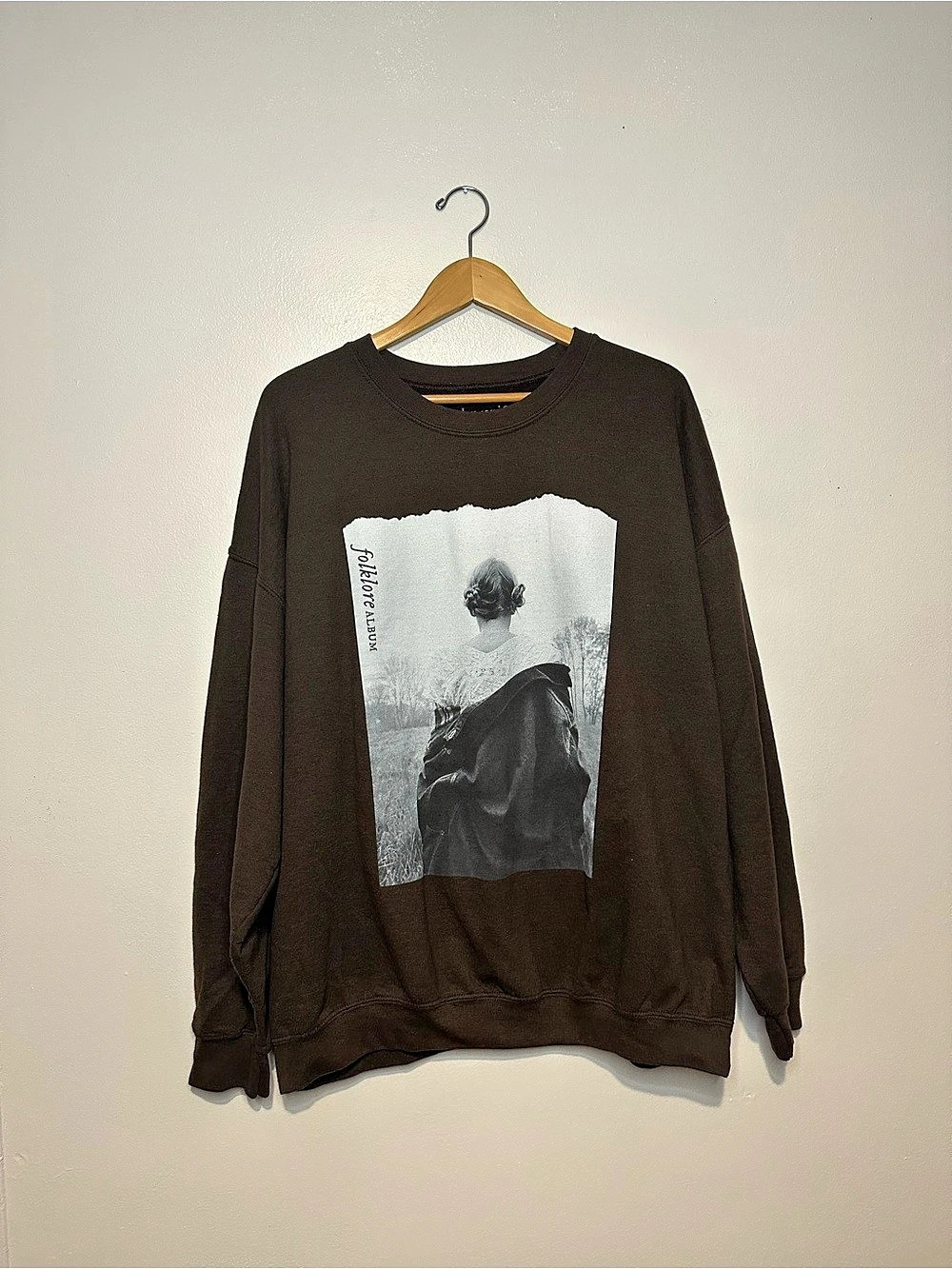 Taylor Swift Folklore Album Official Merch Crewneck Brown  Crewneck XXL